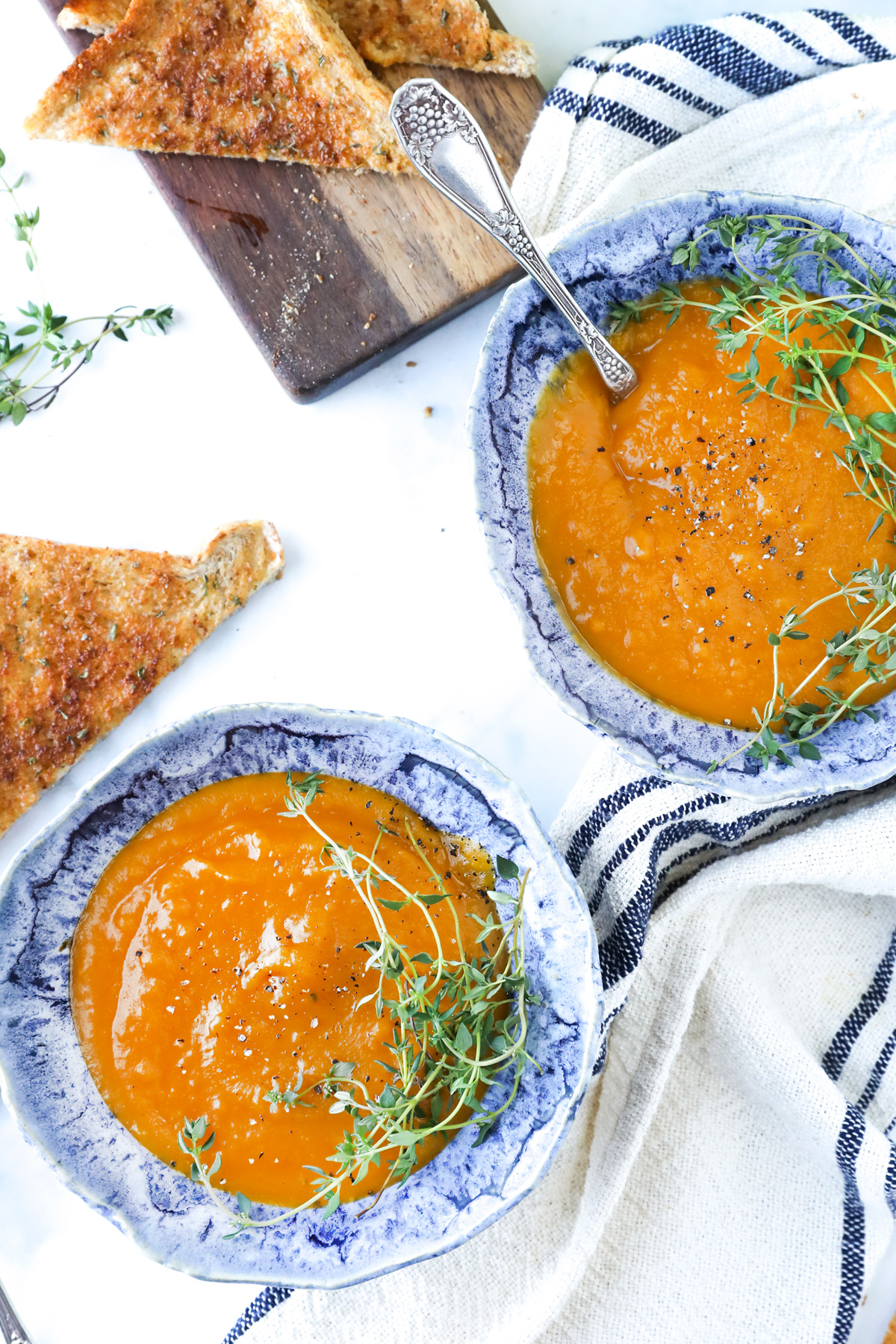 5-ingredient butternut soup and toast
