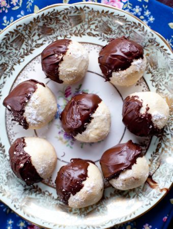Coconut and Chocolate Biscuits Recipe